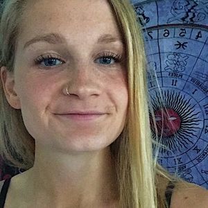 Meet your Posher, Claire